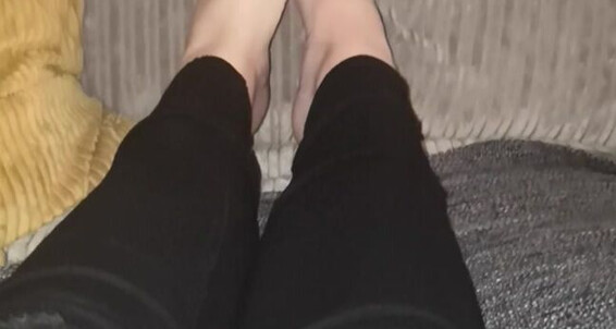 Sunday Louinheels 2019 92243485 Chilling Onlyfans 24 11 Sofa