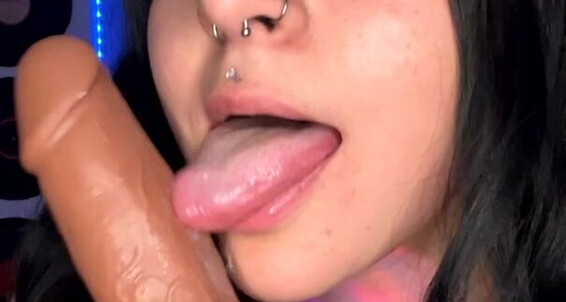 Horny Rn Dm Pixiewinn Me I M To Chat Video