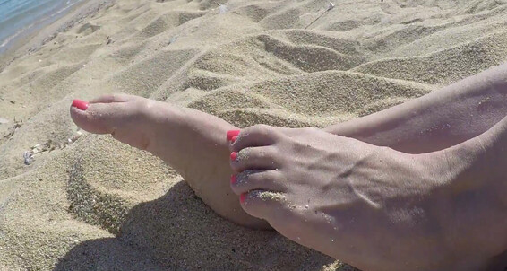 Julia Jordan - On Jordan And Beach Nipples Julia The Feet